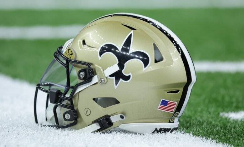 Los santos firmaron de Jeremiah Martin, abandonado QB Hunter Dekkers Los santos firmaron de Jeremiah Martin, abandonado QB Hunter Dekkers