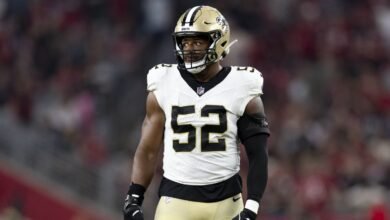 Agregue lb d’arco jackson, db jaylon jones cuando esté exento