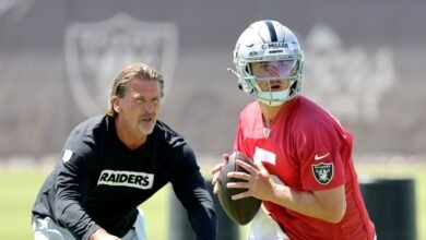 Los Raiders firman a QB Cam Miller para practicar el equipo, solicitar LB Brennan Jackson