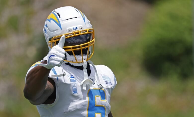 Denzel Perryman fue arrestado por posesión de un ataque. Denzel Perryman fue arrestado por posesión de un ataque.