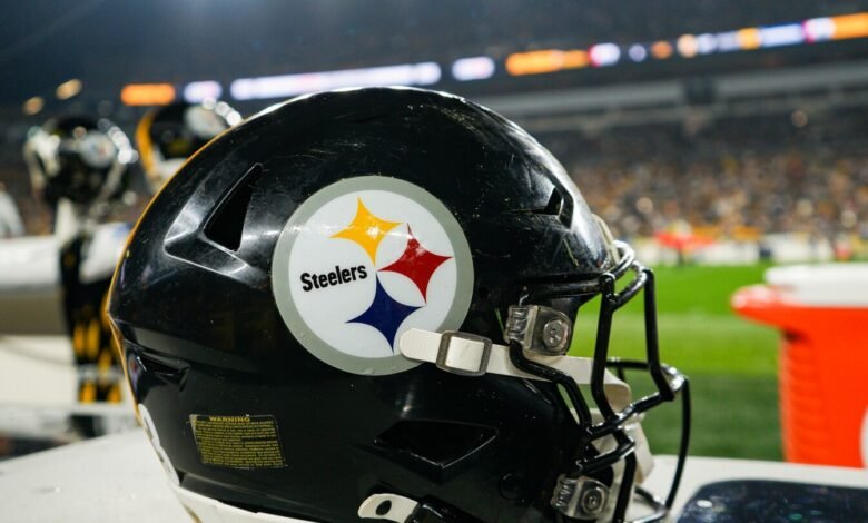 Signo de Steelers DL Kyler Baugh Signo de Steelers DL Kyler Baugh