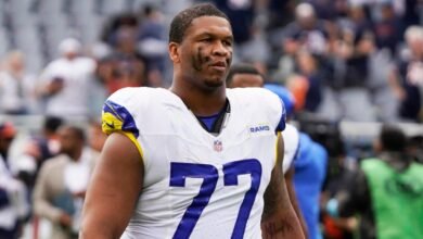 Rams LT Alaric Jackson hará el debut del campamento de entrenamiento, en camino de la Semana 1 después de la pelea de temporada baja con coágulos de sangre