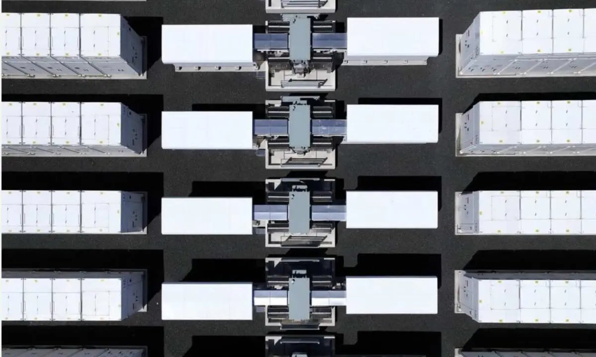 La batería gigante se puede usar como una forma más baja para aumentar la capacidad de producción en la zona de reemplazo.