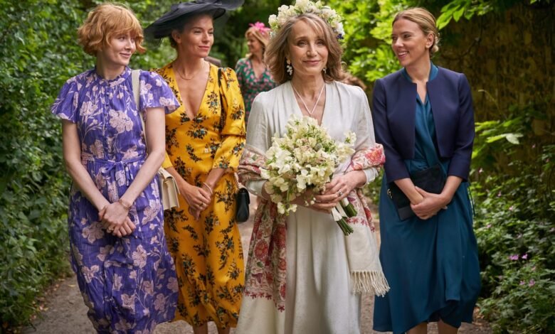 Reseña de la película: Christine Scott Thomas ha dirigido la broma de Johansson ‘My Mother’s Wedding’ Reseña de la película: Christine Scott Thomas ha dirigido la broma de Johansson ‘My Mother’s Wedding’