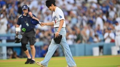 K-Pop Subdivation v BTS Dodgers con el primer lanzamiento del juego arroja a los fanáticos y se encuentra con Shohai Ohtani