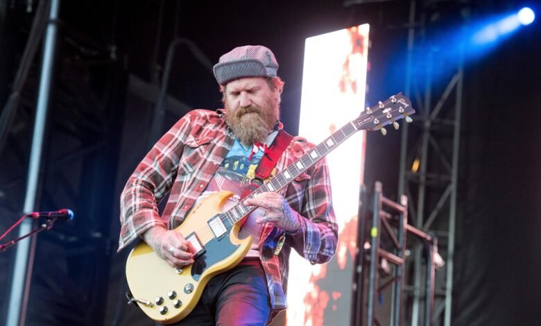 El ex cantante-guitarrista de Maston, Brent Hinds, murió en un accidente de motocicleta a los 51 años