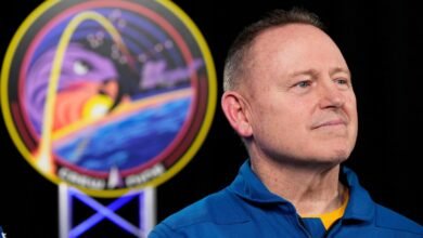 El astronauta atascado Butch Wilmore se retira de la NASA menos de 5 meses después de la extensión espacial extendida