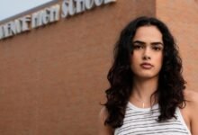 Las escuelas están utilizando IA para proteger a los estudiantes. También conduce a falsas alarmas, y arresta