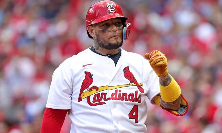 La leyenda del cardenal Yadier Molina participó en el equipo de entrenamiento para dos partidos en la serie de fin de semana en comparación con Cube