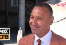 ‘Solo ve a él’ – Texas HC Steve Sarkisian para lanzar la temporada de Arch Manning 2025.
