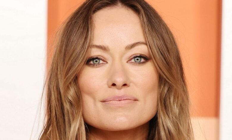 El exhusband ex de Olivia Wilde Eli Golding ha sido besado en la exhibición entusiasta