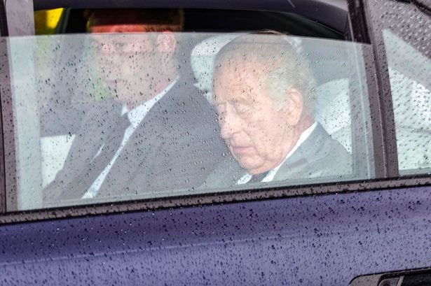 Breaking: Rey Carlos Príncipe Harry vio pavimento en Londres para la reunión