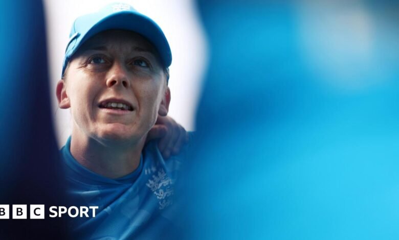Copa del Mundo Femenino: Heather Knight en el cambio de ego, capitán y guitarra