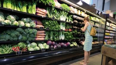 Los precios del consumidor aumentaron a una tasa anual del 2.9% en agosto, a medida que saltan los reclamos semanales de desempleo