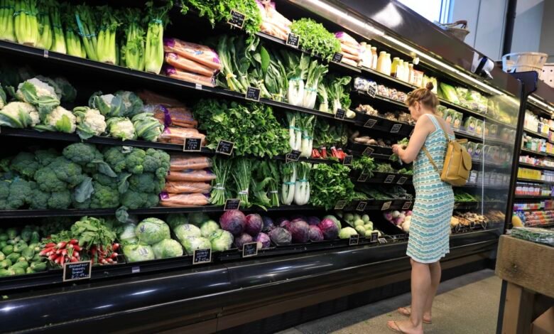Los precios del consumidor aumentaron a una tasa anual del 2.9% en agosto, a medida que saltan los reclamos semanales de desempleo Los precios del consumidor aumentaron a una tasa anual del 2.9% en agosto, a medida que saltan los reclamos semanales de desempleo