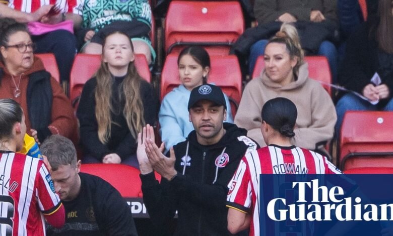 Ash Thompson deja el papel de una entrenadora jefe de Sheffield United después de la suspensión | Sheffield United Women