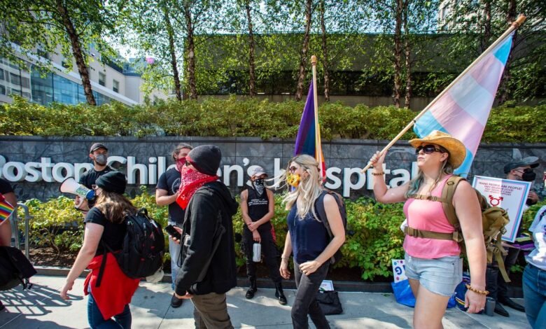 El juez bloquea el esfuerzo de Trump para “acosar e intimidar” el hospital de los niños sobre los documentos de atención trans El juez bloquea el esfuerzo de Trump para “acosar e intimidar” el hospital de los niños sobre los documentos de atención trans