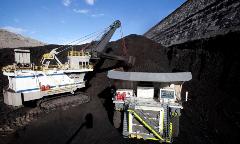 A pesar de la disminución de BHP, destruyendo la demanda y la operación que es antigua, conduce carbón, carbón