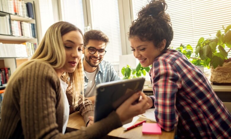 Cómo la IA generativa está reformulando por completo la educación Cómo la IA generativa está reformulando por completo la educación