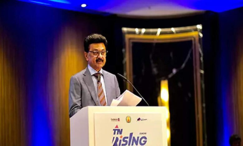 26 MOU por valor de Rs 7.020 millones de rupias firmadas durante la visita de Alemania, generará más de 15,000 empleos: TN CM Stalin 26 MOU por valor de Rs 7.020 millones de rupias firmadas durante la visita de Alemania, generará más de 15,000 empleos: TN CM Stalin