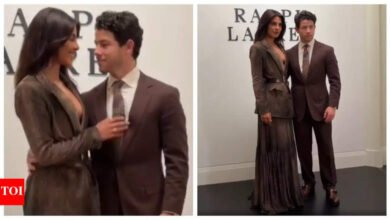 La aparición en la Semana de la Moda Ralph Lauren de Ralph Lauren de Priyanka Chopra y Nick Jonas recuerda a los fanáticos su icónica Gala Met.