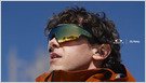 El video ahora retirado de Meta también mostró las rumoreadas gafas Oakley Meta Sphaera con una cámara centrada, destacando su uso en esquí y carrera (David Heaney/uploadvr)