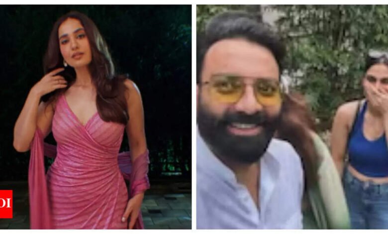 ¿Jorawar Singh está saliendo con Kusha Kapila Anuvav Singh Basi después del divorcio de Ahluwalia? Los fanáticos suponen después de una foto de cumpleaños viral ¿Jorawar Singh está saliendo con Kusha Kapila Anuvav Singh Basi después del divorcio de Ahluwalia? Los fanáticos suponen después de una foto de cumpleaños viral