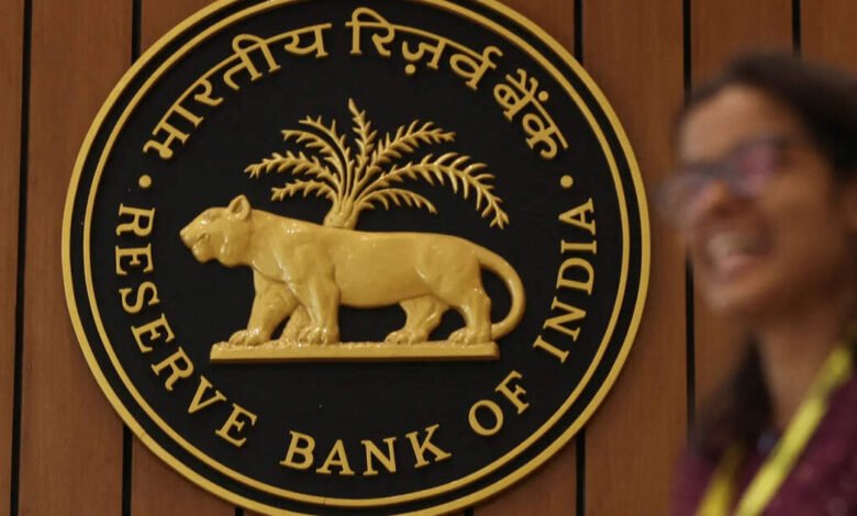 ET Poll: los economistas predicen que RBI mantendrá continuamente políticas en medio de la incertidumbre económica.