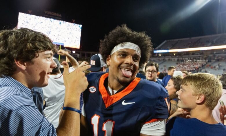 Virginia sorprendió al No. 8, Florida en 2ot como fanático del campo de la tormenta
