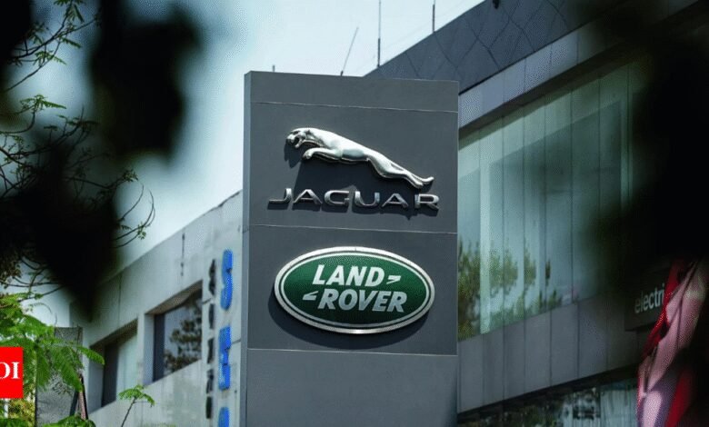 Jaguar Land Rover Cyberttack: Reino Unido tiene la promesa de garantizar un préstamo de 2 mil millones de dólares; El movimiento está destinado a asegurar la cadena de suministro. Jaguar Land Rover Cyberttack: Reino Unido tiene la promesa de garantizar un préstamo de 2 mil millones de dólares; El movimiento está destinado a asegurar la cadena de suministro.