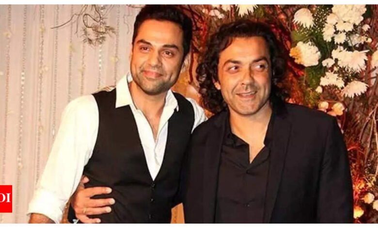 Bobby Deol y Abhay Deol por primera vez en el equipo de publicidad sonriente, Sunny Deol creó una cámara maravillosa, ver |