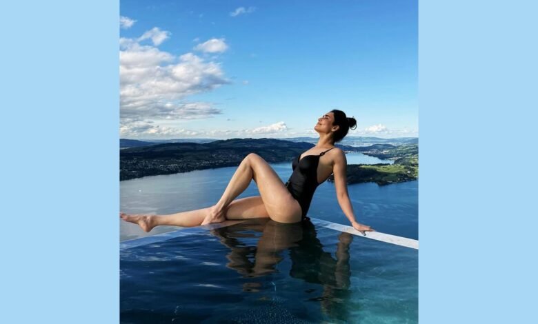 Karisma Swiss Holiday – Redif.com Películas