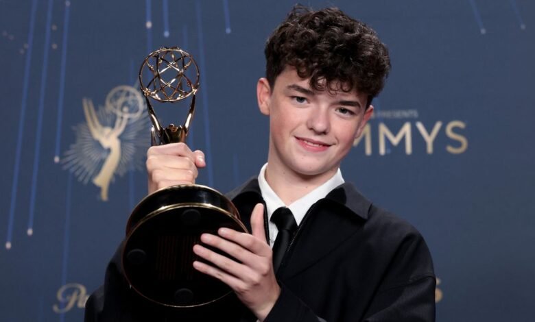 La primera palabra del horno Cooper después de hacer historia como el hombre más joven que actúa Amy es el ganador La primera palabra del horno Cooper después de hacer historia como el hombre más joven que actúa Amy es el ganador
