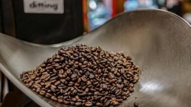 Los consumidores de Allana esperan que las exportaciones de café se ralenticen en 2025-26 en un mercado fluctuante.