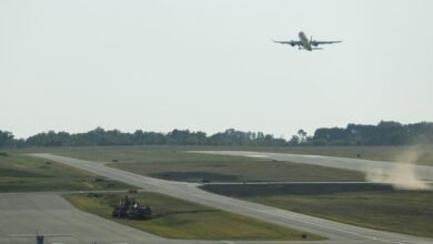 Collins Aerospace CyberAttack: Company Restaurando el software de la aerolínea después del ataque; sospechoso arrestado