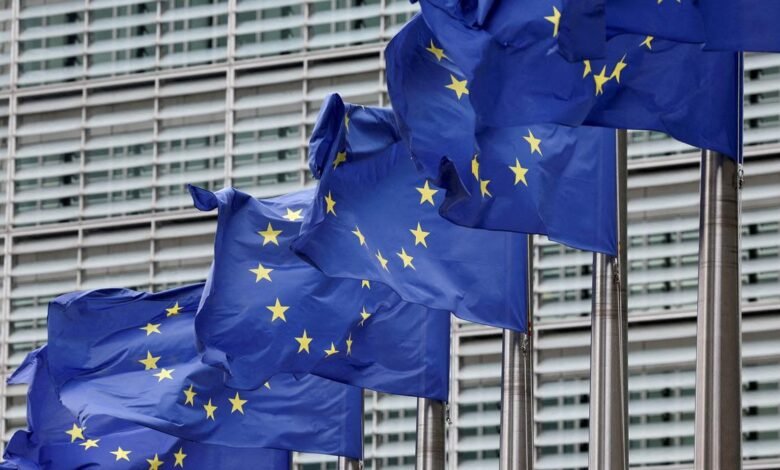 Consultas de la UE Apple, Google, Microsoft sobre estafas financieras
