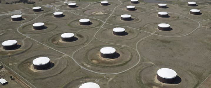 Los inventarios crudos de gasolina continúan cayendo Los inventarios crudos de gasolina continúan cayendo