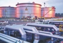 Lágráficos de la industria petrolera para las demandas de GLUT y los inversores