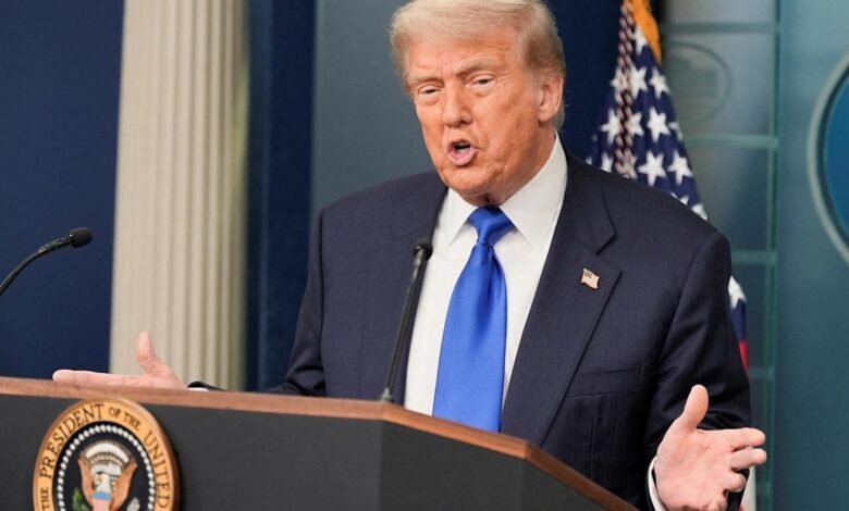Trump refleja los aranceles sobre la electrónica extraña basada en el número de chips, dicen las fuentes