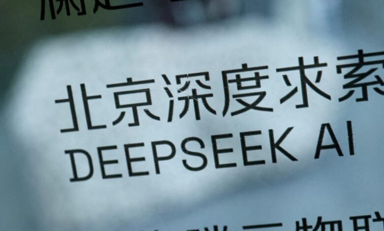 Deepseek de China lanza el modelo de IA ‘intermedio’ de China en la ruta a la próxima generación