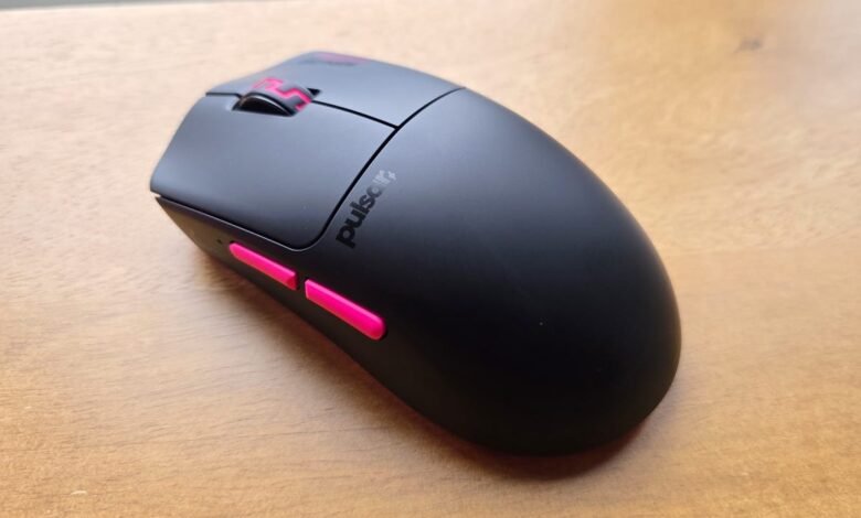 Revisión del mouse de juegos de Pulsar Susanto-X-Diseño de rosa fuerte, rendimiento ardiente