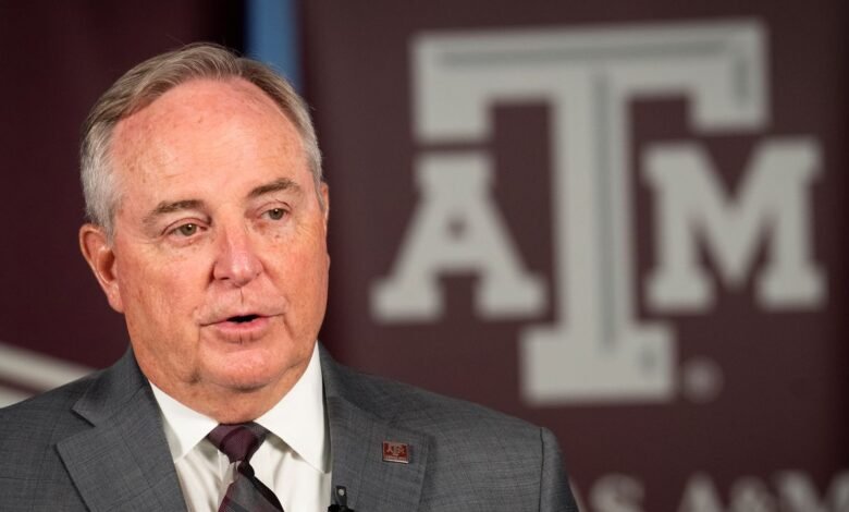 La eliminación de Dean de Texas A&M después del video viral que representa la educación en tránsito