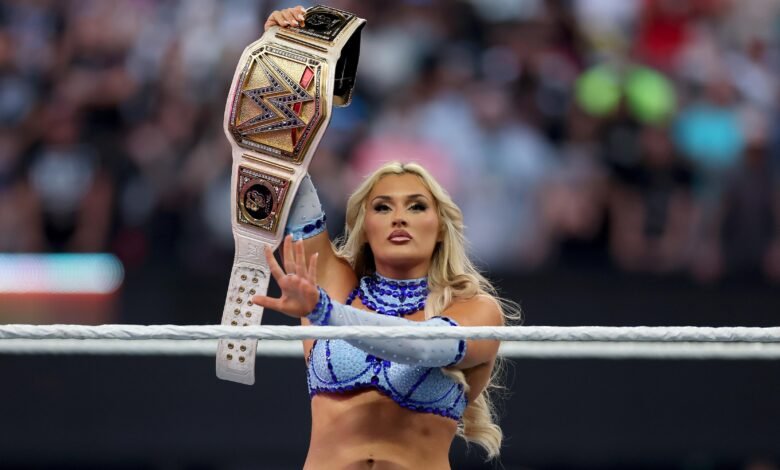Tiffany Stratton vence a Jade Cargill, Nia Jax para retener el título femenino de la WWE en Smackdown