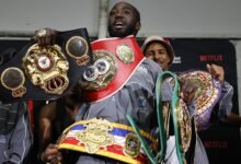 Terence Crawford celebra ganar sobre Canelo Álvarez con desfile en video, fotos