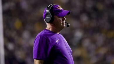Brian Kelly, No. 4 LSU fue desgarrado por los fanáticos de CFB después de perder a Lane Kiffin, No. 13 Ole Miss