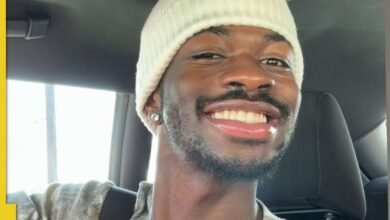 El padre de Lil Nas X compartió una actualización desgarradora después de la crisis de salud mental del rapero y el arresto trágico: “Hemos liviado las lágrimas …”