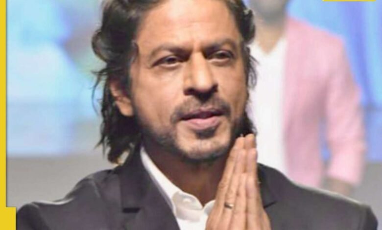 La Fundación Mir de Shah Rukh Khan brinda alivio a la familia de 4 golpes de inundación de Punjab, detalles en el interior. La Fundación Mir de Shah Rukh Khan brinda alivio a la familia de 4 golpes de inundación de Punjab, detalles en el interior.