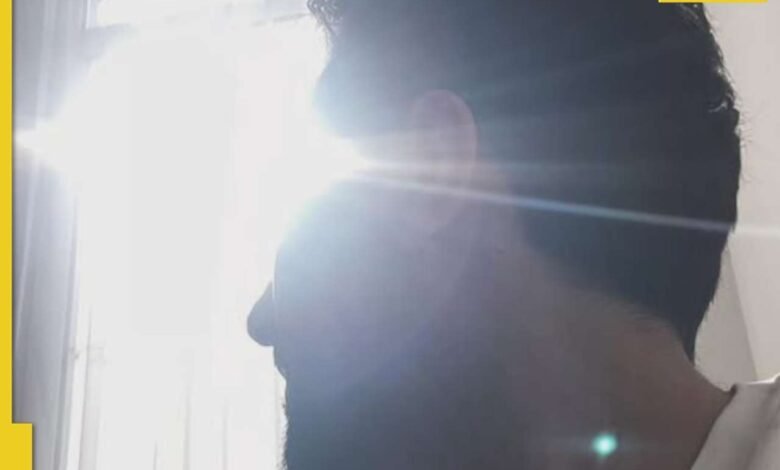 Conoce al actor que cantó en los trenes, su padre lo golpeó con los capos, Karan Johar lo rechazó, ahora listo para ingresar al universo cinematográfico de Rs 1200 crore
