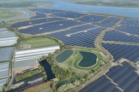 RES WIN para operar la operación de granja solar más grande en el Reino Unido.