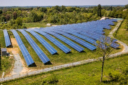 RWE lanza una nueva granja solar en Francia.